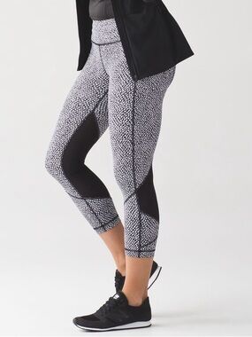 Lululemon Pace Rival Crop Tight